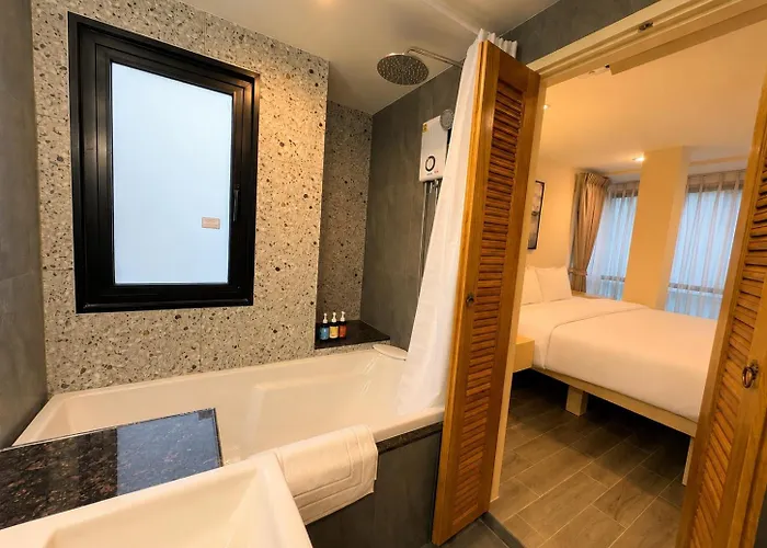 Sun And Moon - Bed And Bistro 3* Bangkok