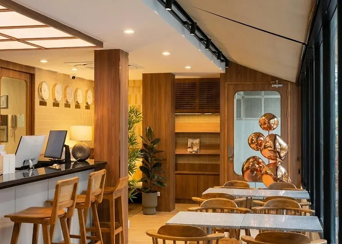 Sun And Moon - Bed And Bistro 3* Bangkok